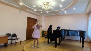 Тарасова Анна (10 лет), уч-ся 4 класса ДШИ№1 г. Ельца