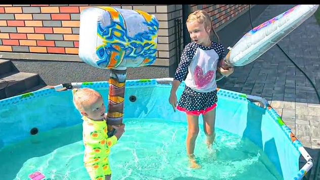 Софунья Шалунья - София И Ника и их новая машина.