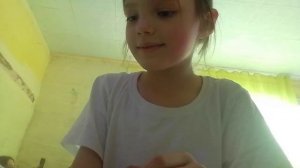 у Аси макияж