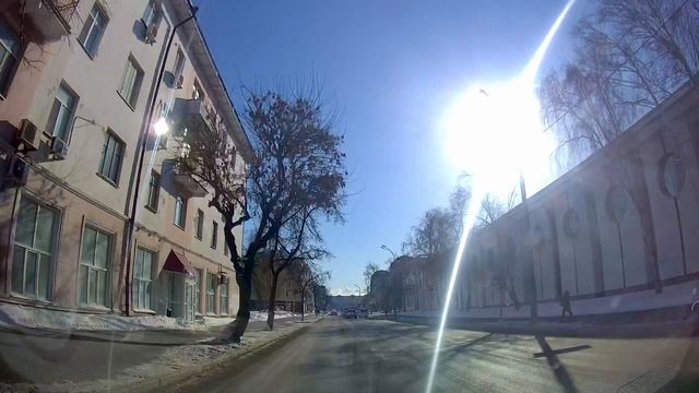 Движение на автомобиле по Тюмени до ЖД вокзала, на Володарского и на Киевскую