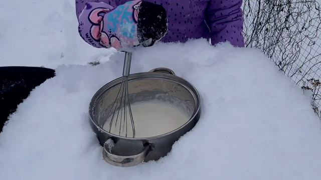 Делаем мороженое на снегу  Тренды  Получилось?