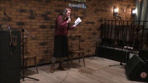 Карина Королева-Гембицкая Стихотворение «Буро-малиновый в крапинку».