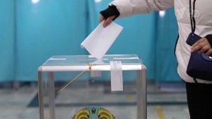 По данным экзитполов, новую конституцию Казахстана поддержали около 88% граждан.