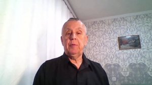 Я посмотрел на свою спящую помощницу  Симпатичная молодая женщина  Почему она не в браке?..