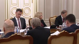 Утвержден перечень профессий и направлений по 300 программам обучения в колледжах и вузах.