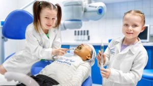 Работник на один день! Эмодзи челлендж тайной профессии