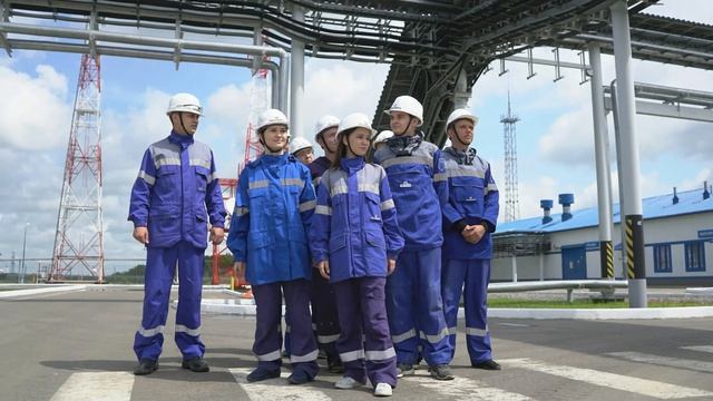 Транснефть- стальная река.