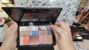 Коллекция декоративной косметики от MARY KAY.  Остатки роскоши 😅.