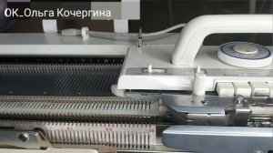 Повязка на голову из пуха норки на вязальной машине платингом английской резинкой.