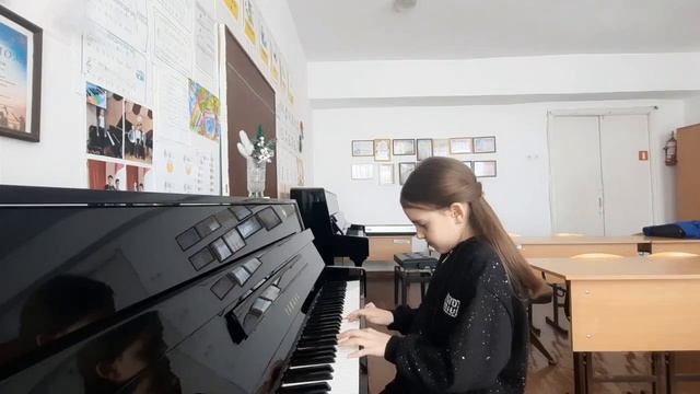 А.Андрэ.Рондо из Сонатины ля минор, исп. Гималетдинова Софья, преп. Гребенюк М.Л.