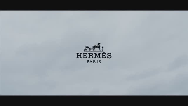 Показ женской коллекции Hermès весна-лето 2022