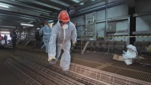 В электросталеплавильном цехе ОЭМК фильтры системы газоочистки меняют без остановки производства