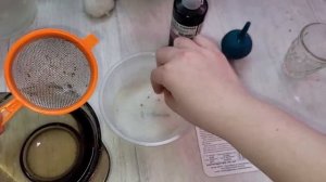 1 ложка и даже старые семена очень быстро дружно прорастают, рассада растет крепкая и урожайная!