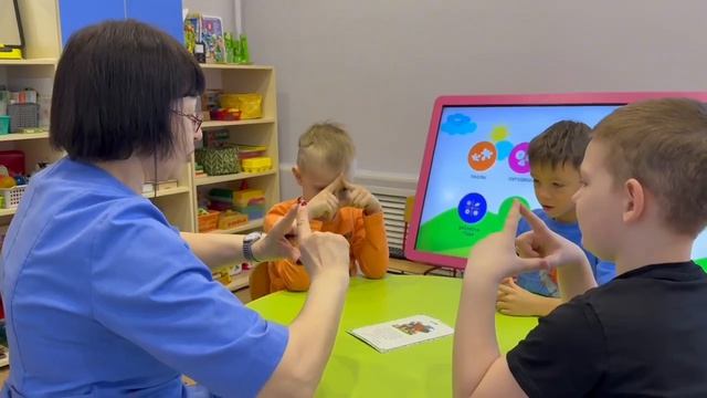 Играем пальчиками и развиваем речь в домашних условиях