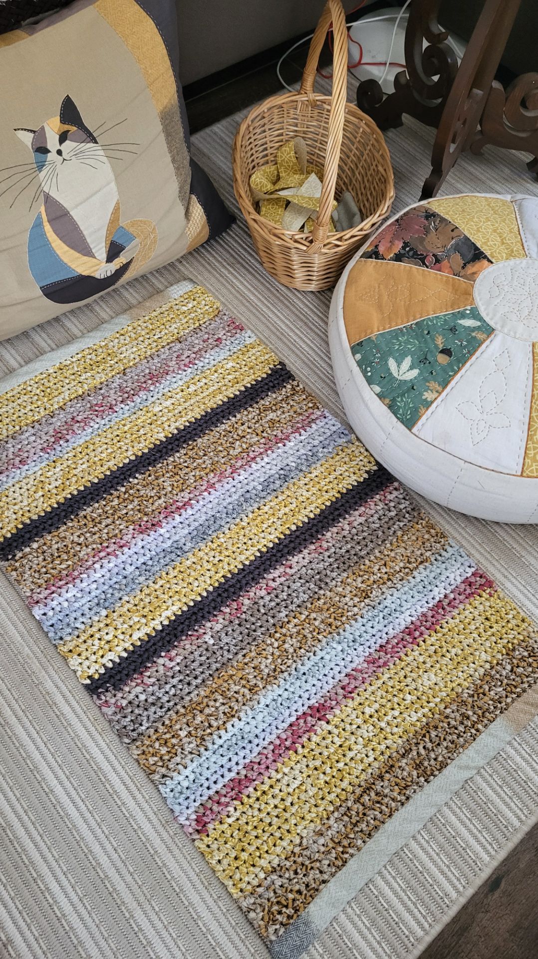 Коврик их ХБ тканей крючком - для дома - #rug #crochet #ковриккрючком #коврикизлоскутов  #diy