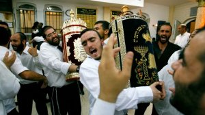 Гуляние на еврейский праздник Симхат Тора