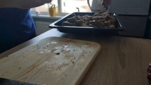 Сухари с сыром и чесноком .mp4