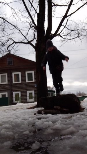 прыгаю по лужам