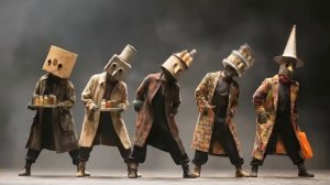 Saffron Smoke Parade – Surreal AI Dance Video 4K-(2160p60)