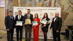 Молодые, смелые, умелые: в Кургане чествовали трудовую молодёжь -2026