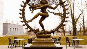 CERN ОТКРОЕТ ЧЕРНЫМ АНГЕЛАМ ТОННЕЛЬ .