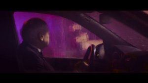 На остановке.mp4