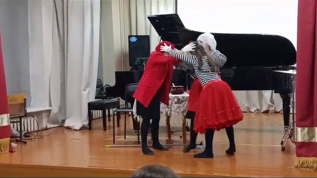 Учащиеся 2 кл ОТИ "Подарок для бабули", 2024г