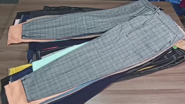 Лот 2284 Брюки Кожа Джинсы Женские Германия Премиум 1160- кг 11,1 кг 22 ед