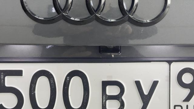 Работа выезжающей камеры заднего вида 360 на AUDI SQ7 4M. Теперь омыватель не нужен! Видео 1