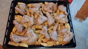 Готовлю борщ и курочку с картошкой в духовке