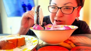 МУКБАНГ ШИКАРНЫЙ, как и Я/ КИЛЕЧКА и ЛУК с бутербродом/Ем и худею!!!