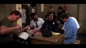 Моменты из Полицейская академия