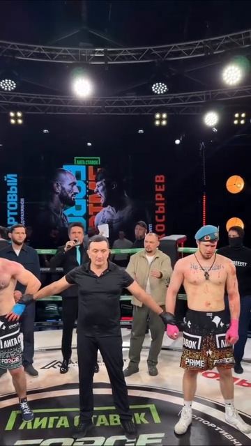 Филипп Косырев одерживает победу над Фартовым смотреть онлайн