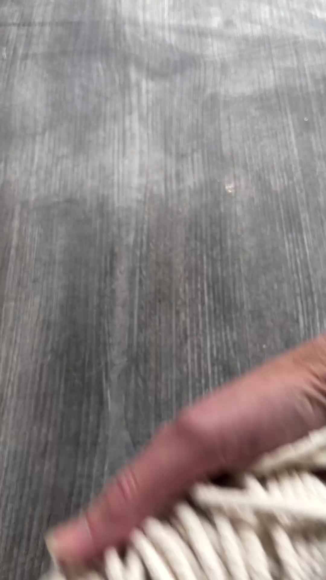 Хотите стильный интерьер, но боитесь перегрузить его декором? Есть простой принцип, который работ…