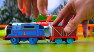 Поезда! Детская огромная железная дорога! Давай играть вместе! #49