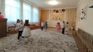 У МАМОЧКИ ЛЮБИМОЙ. ТАНЕЦ.