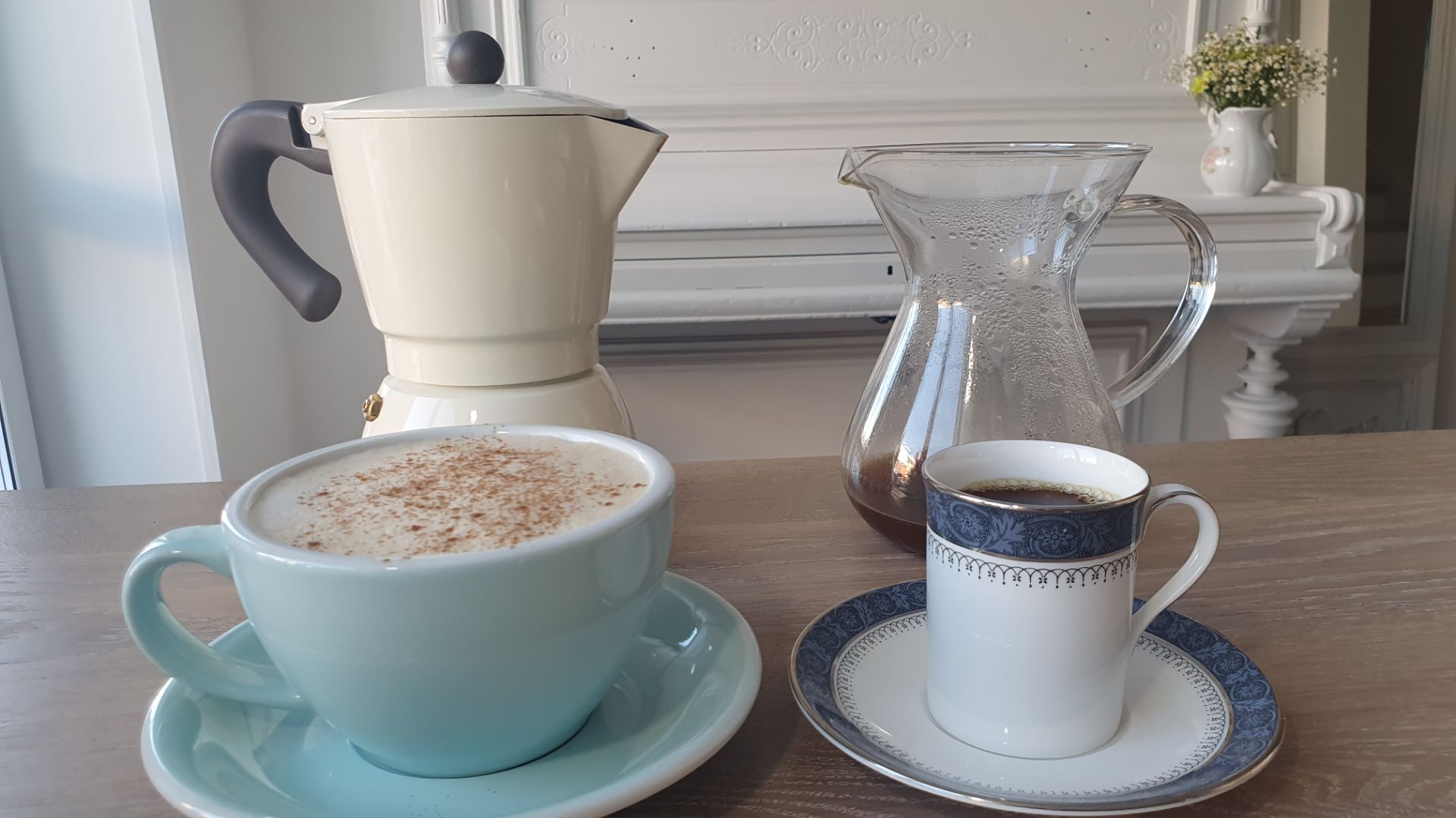 Два способа приготовить кофе с корицей