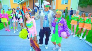 Леди Диана | РАЗБОРКИ ЗА ШКОЛОЙ! УЧИТЕЛЬ ЗАПРЕТИЛ ДИАНЕ ВСТРЕЧАТЬСЯ СО СМАЙЛОМ!!!