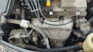 Замена прокладок воздушного фильтра и дросселя на Рено Логан.