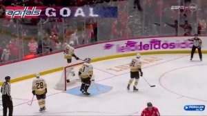 НХЛ. Вашингтон_Бостон14032026. Овечкин закрыл вратаря Бостона и вовремя увернулся от шайбы