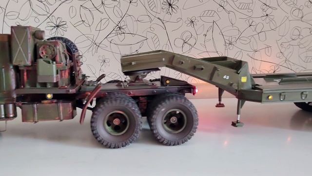 Трал для RC модели тягача смотреть онлайн