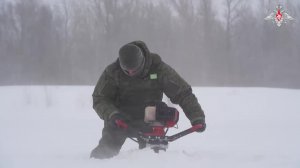 Саперы Барнаульского соединения РВСН провели подрыв льда