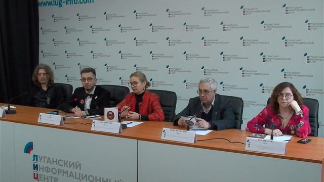 Презентация авторов издательства СТиХИ и новых книг поэтической серии TheSingle