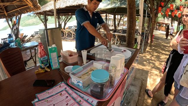 Мороженое в Нячанге. Вьетнам.