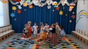 Русская народная хороводная игра " Золотые ворота"