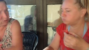 В память моей мамы.С мамой опять ржем на кухне в Анапе.Видео архив