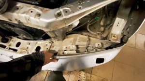 Как снять бампер Kia Sorento 1