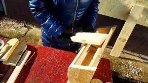 Смастерила две кормушки для птиц)