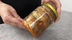 Как нашла этот рецепт, стала солить селедку сама. Супер закуска из селёдки. Не заметите как съели!