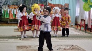 "Весна в Маслёнкино" утренник 8 марта в старшей группе
